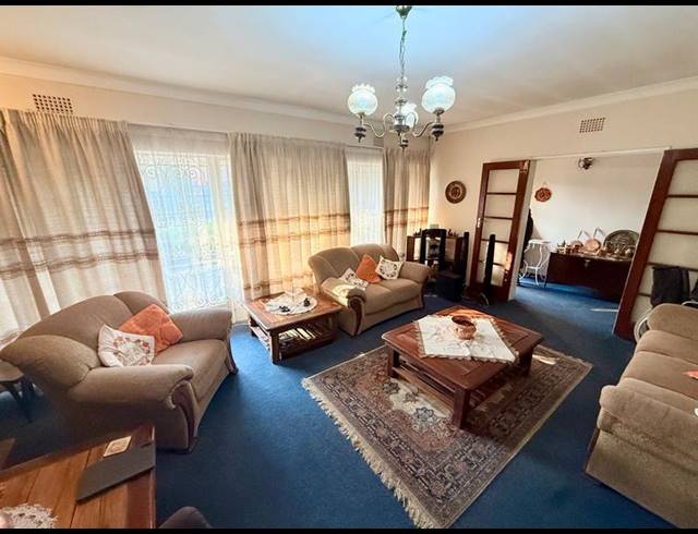 3 BEDROOM HOUSE FOR SALE IN VANDERBIJLPARK SW 1